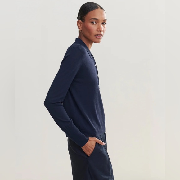 Jenni Kayne ‘Grayson’ Merino Wool Pullover in Dark Navy - Picture 3 of 12